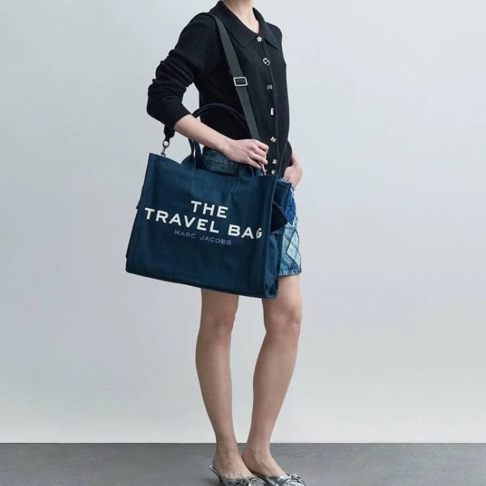 Marc Jacobs The Travel Bag Tote in Navy NWOT